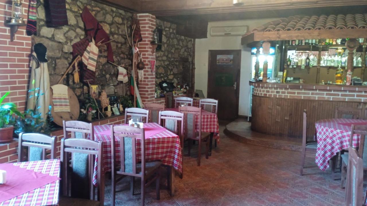 семеен национал Hotel Mineralni Bani